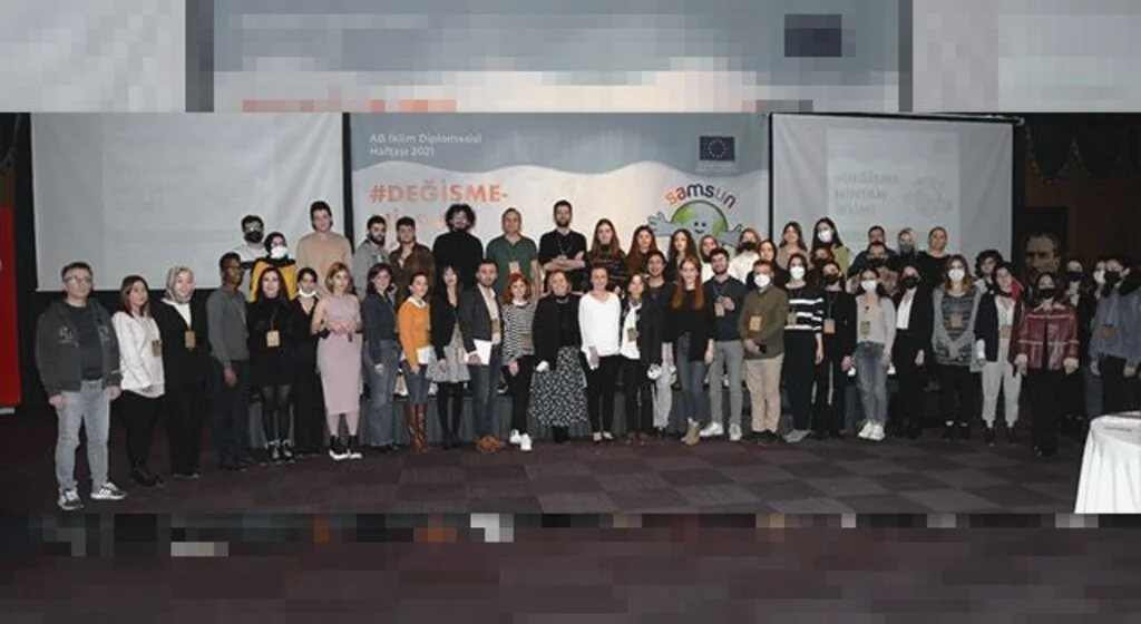 ÇEVSAM iklim forumunda gençlerle buluştu