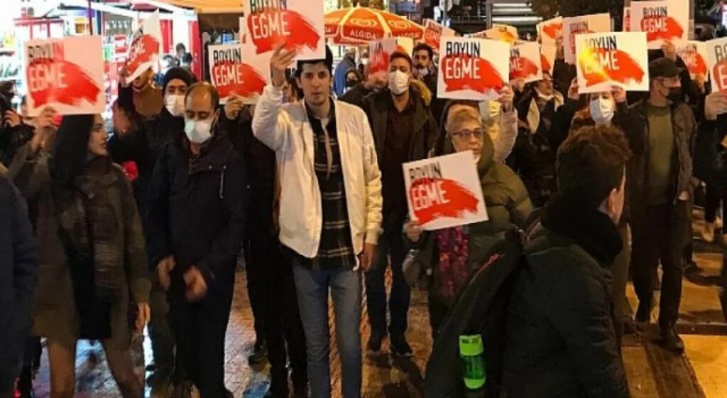Halk Küçükçekmece’de pahalılığa karşı ayakta