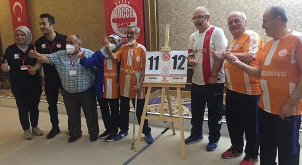 İhtiyar Delikanlılar Çeyrek Finale Yükseldi