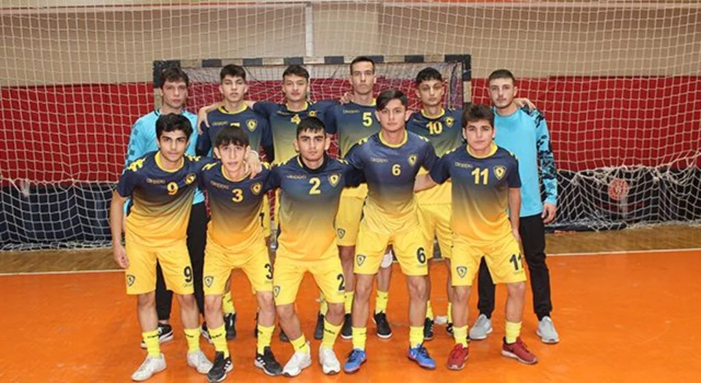 İlkadım 19 Mayıs Anadolu Lisesi Farka Gitti