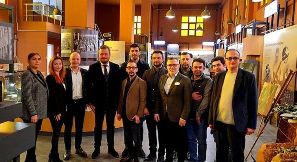 İş insanlarından sürpriz ziyaret