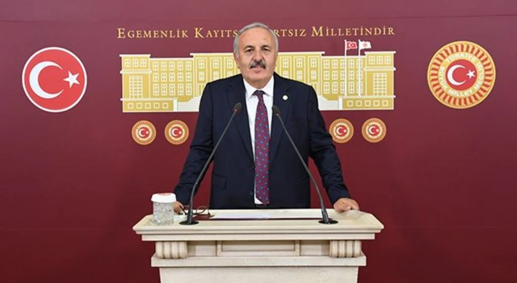 İYİ Parti Samsun Milletvekili Bedri Yaşar: 'Muhtarların faturasını belediyeler ödesin'