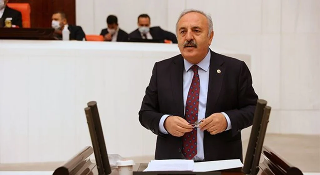 İYİ Parti Samsun Milletvekili Bedri Yaşar: Tıbbi cihaz sektörü alacaklarını alamıyor