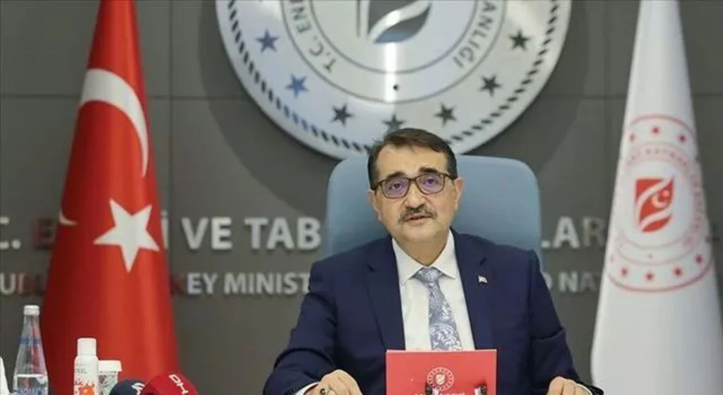 Kalıcı yaz saati uygulaması kalkacak mı? Bakan Dönmez açıkladı