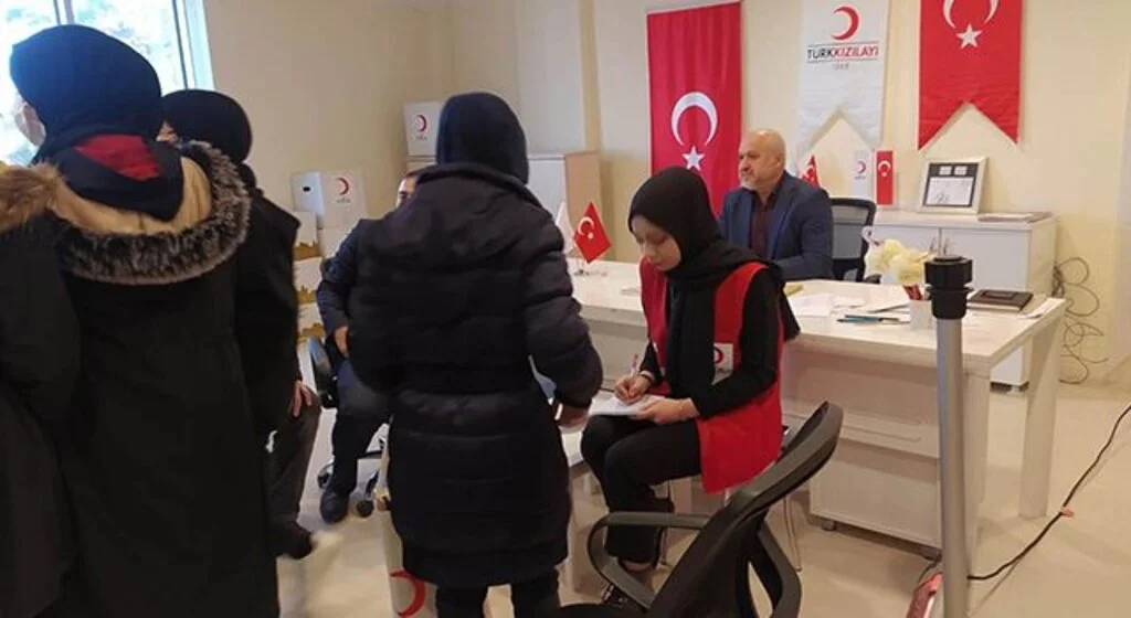 Kızılay’dan ihtiyaç sahibi öğrencilere kış desteği