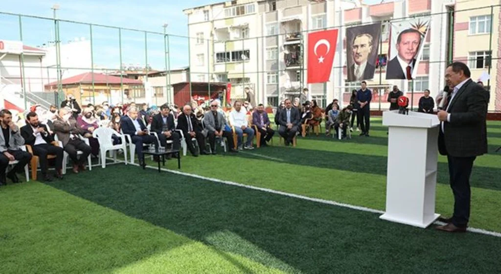 Kökçüoğlu Halı Sahası Hizmete Girdi