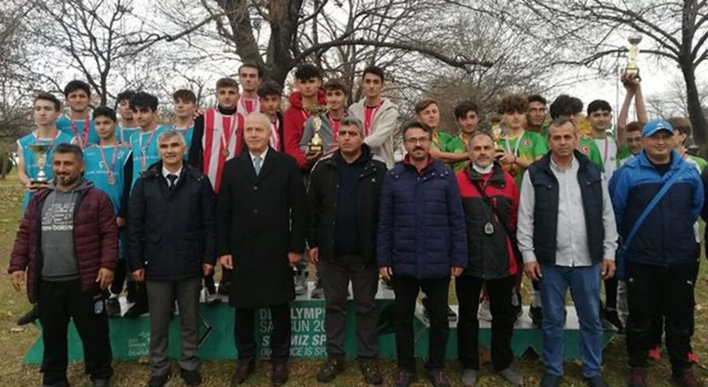 Kros Yarışları Nefes Kesti