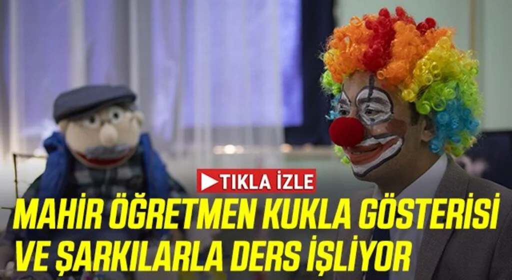 Mahir öğretmen kukla gösterisi ve şarkılarla ders işliyor