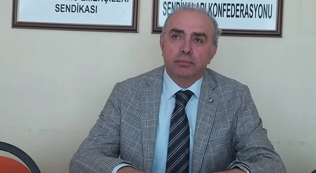 Memurlar Ayakta