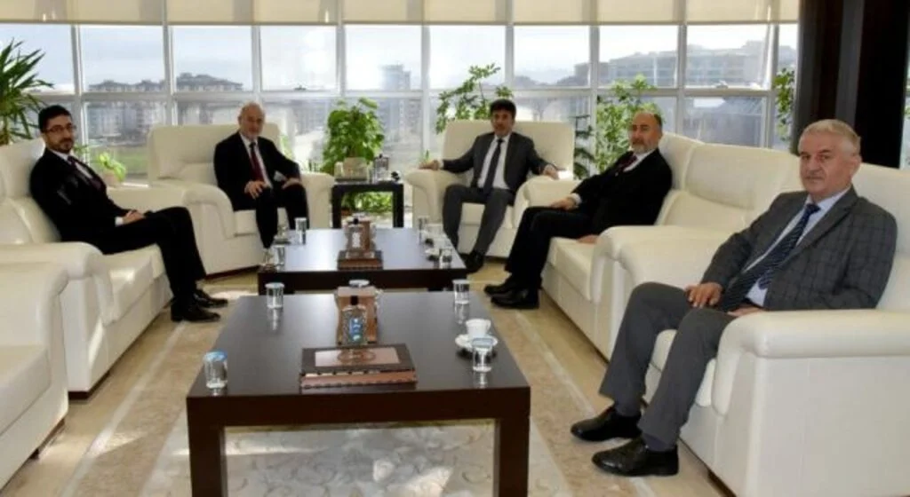 Rektörler iş birliği için bir araya geldi