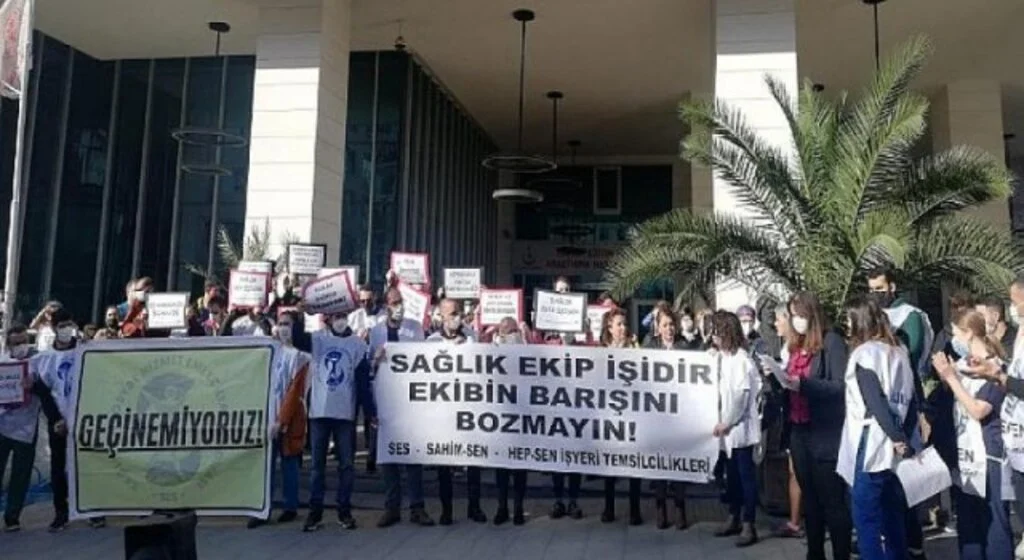 SAHİM-SEN: Zam Haberi Yalan Balonu Çıktı, Tüm Sağlıkçıları Protestoları Sürdürmeye Çağırıyoruz
