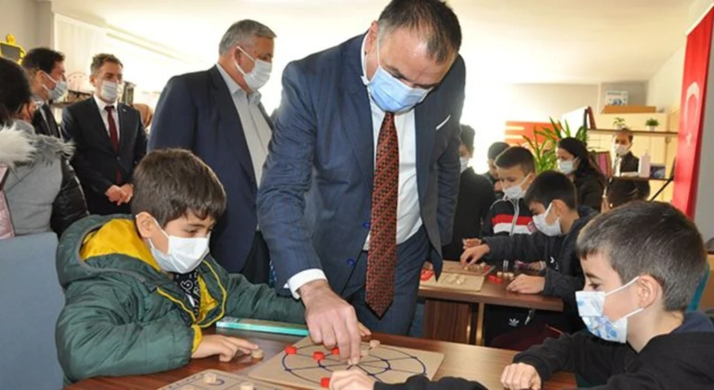 Salıpazarı'nda Akıl Oyunları Sergisi 