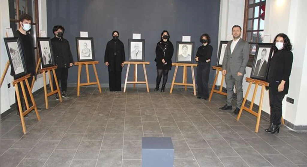 Samsun’da Kovid-19’dan vefat eden 10 sağlık çalışanının portreleri yapıldı