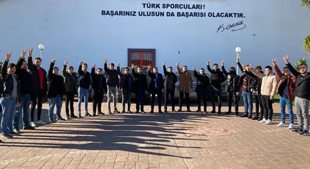 Samsun'da Türk Devletleri Teşkilatı’na bayraklı destek