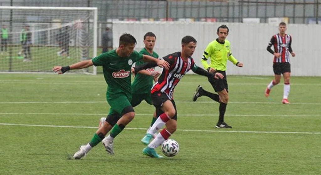 Samsunspor U16'da 3 Puan 3 Golle Geldi