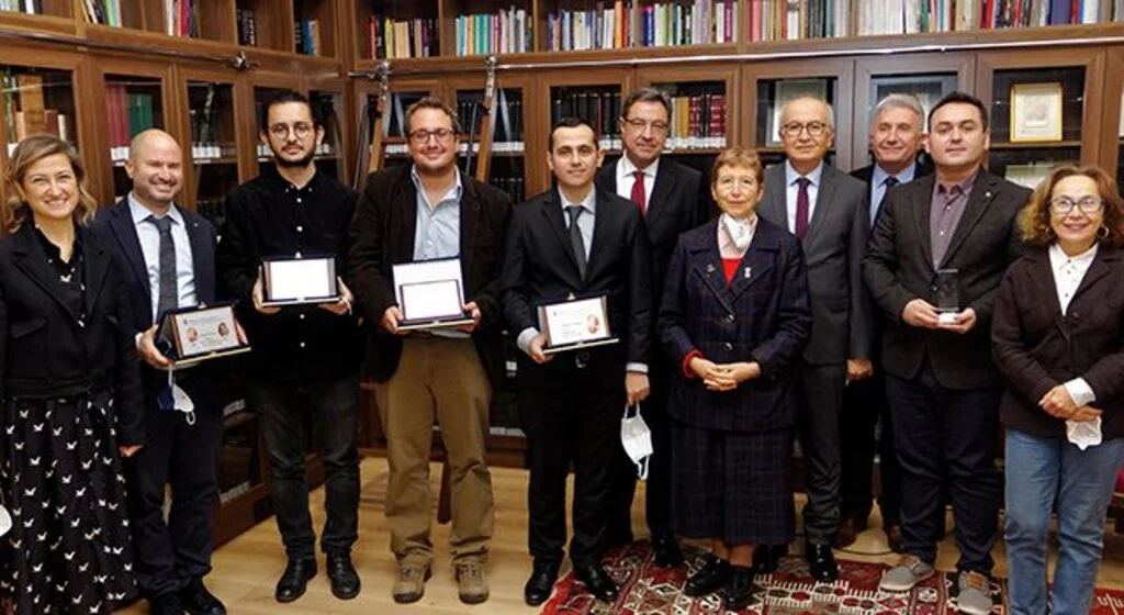 SAMÜ'lü akademisyenlere özel ödül