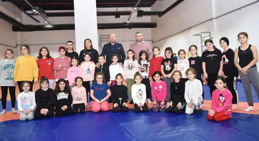 Tekkeköy'de Spor ve Sporcuya Tam Destek