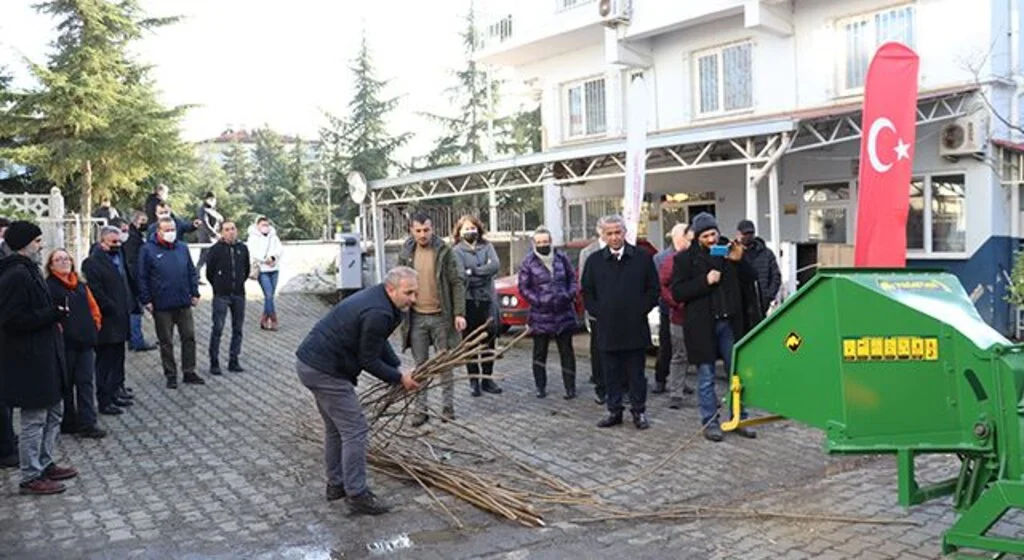 Terme’de fındık dal öğütme makinesi teslimi