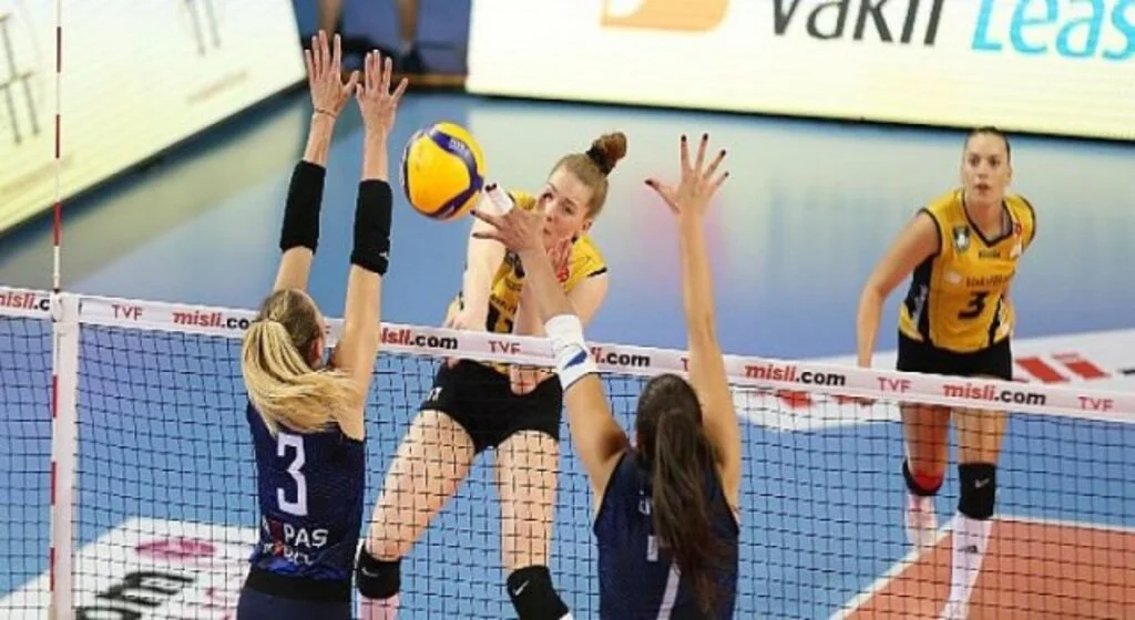 VakıfBank, Aydın BŞB’ye set vermedi