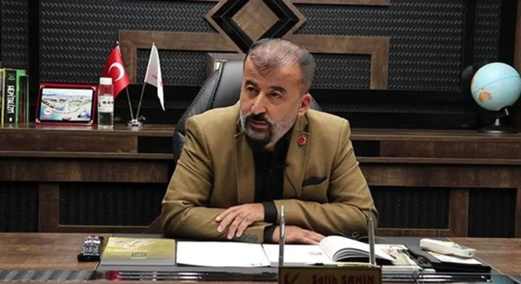 Yeniden Refah İl Başkanı Büyükşehir'de personel alımlarını sordu 