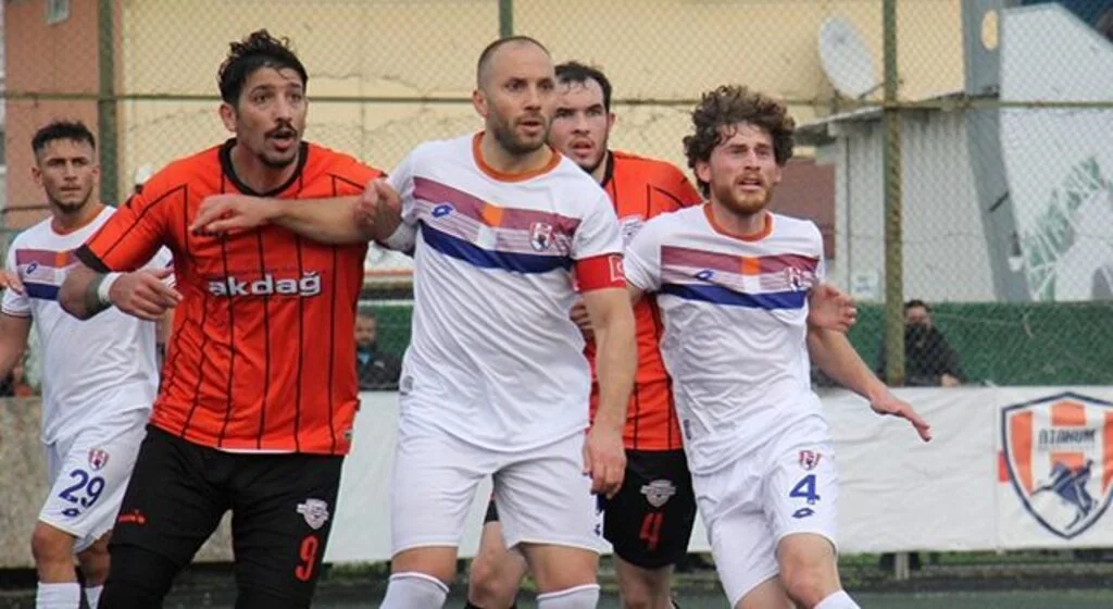 Zorlu Derbi Atakum Belediyespor'un
