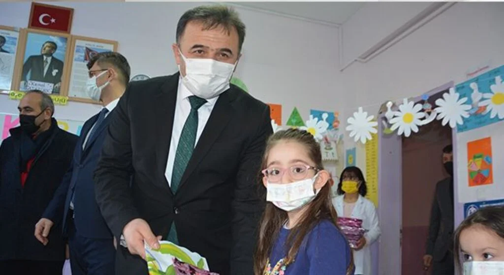 19 Mayıs'ta öğrencilerin karne heyecanı