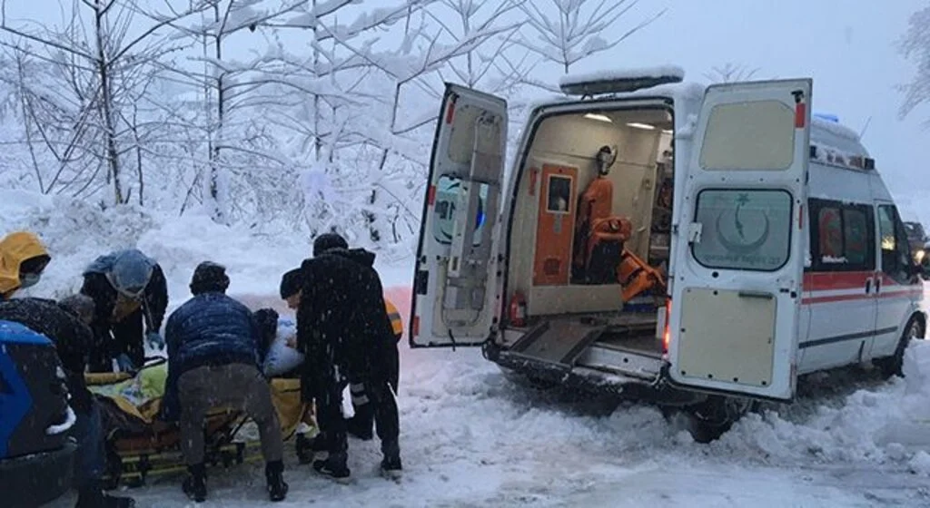 Ambulansların yolunu Büyükşehir açıyor