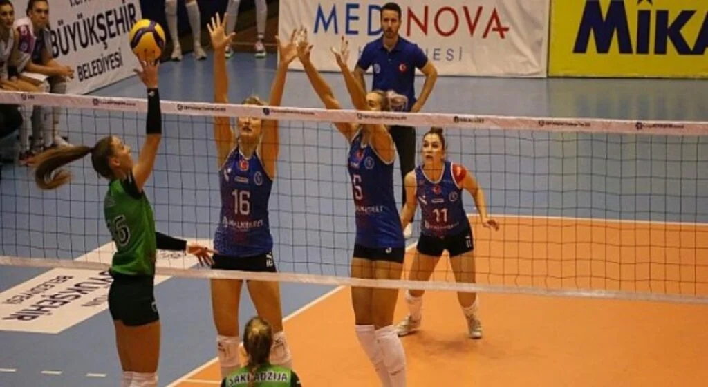 Aydın’ın Sultanları Avrupa’da Yarı Final Kapısını Araladı
