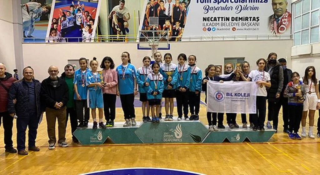 Badminton Heyecanı Sona Erdi