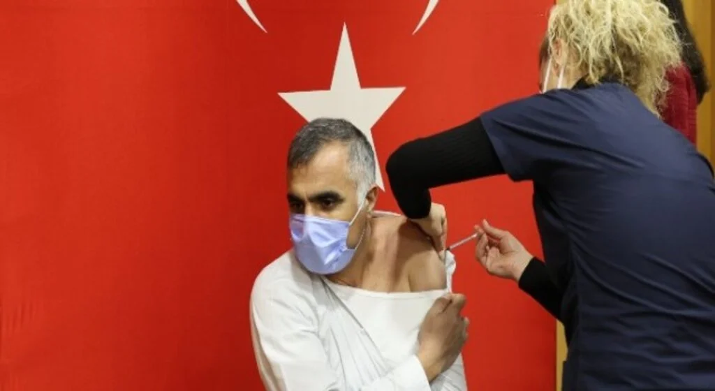 Büyükşehir çalışanlarına 3’üncü doz aşı