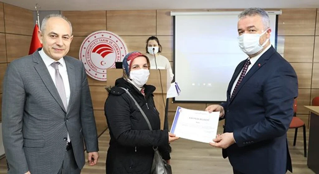 Çiftçilere yönelik örnek proje başlatıldı 