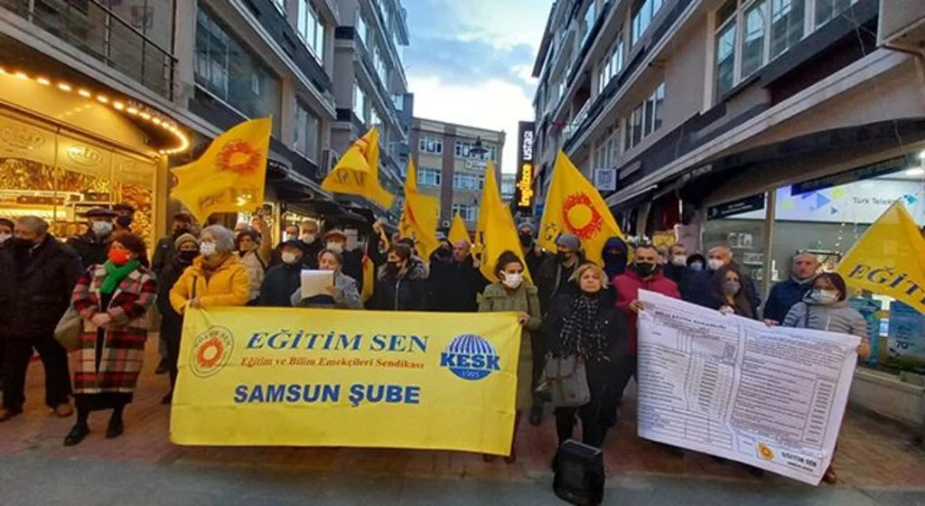 Eğitimcilerden Meslek Kanunu teklifi tepkisi