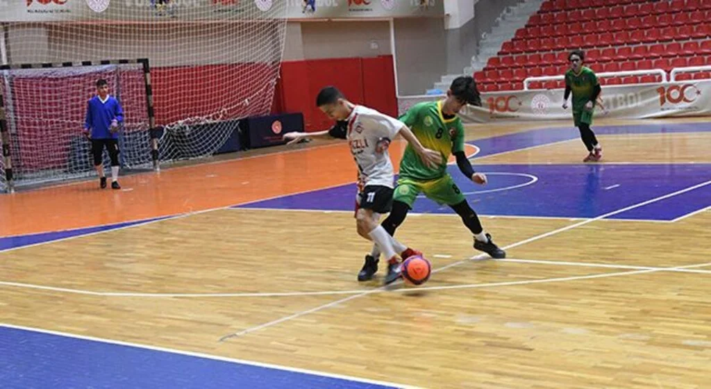 Gençler Futsal'da Çeyrek Finallere Gelindi
