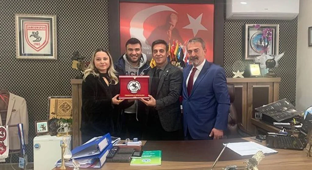 İstiklalspor'dan Atakum Halk Eğitim Müdürü Erkan Altıntaş’a Ziyaret