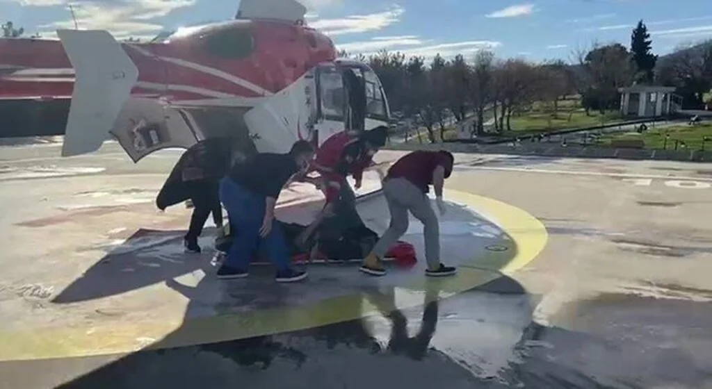 Kalp damarında baloncuk oluşan hastanın yardımına ambulans helikopter yetişti