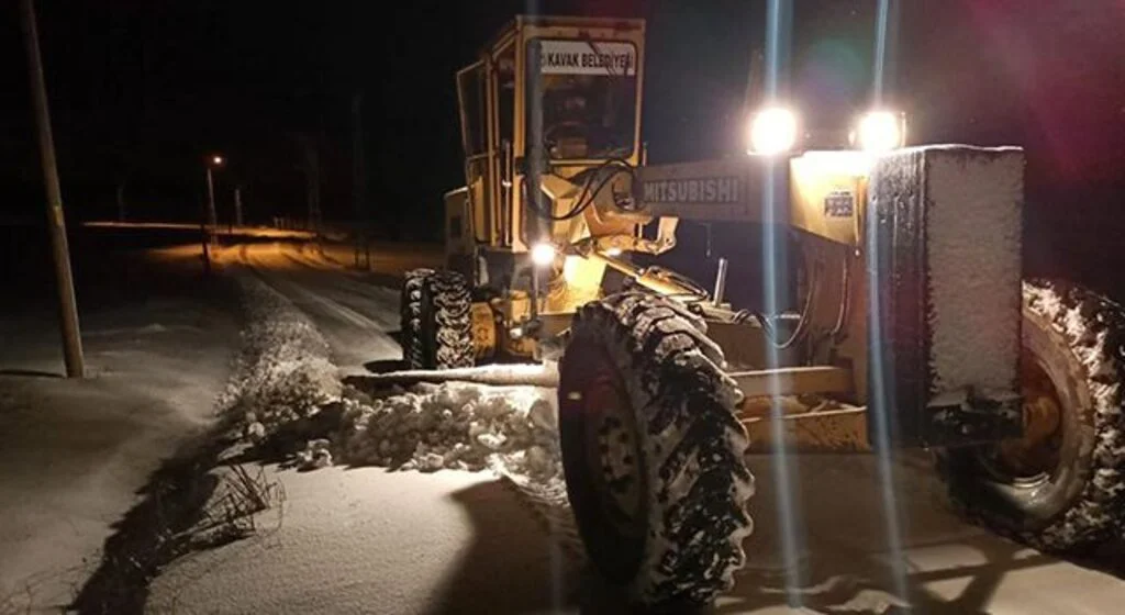 Kavak'ta kar mesaisi