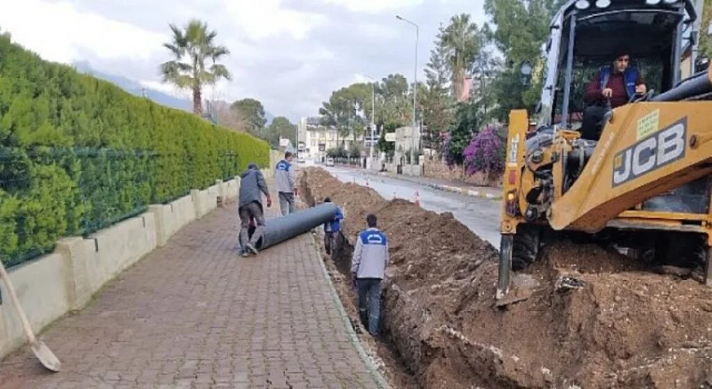 Kemer Belediyesi alt ve üst yapı çalışmalarına hız kesmeden devam ediyor