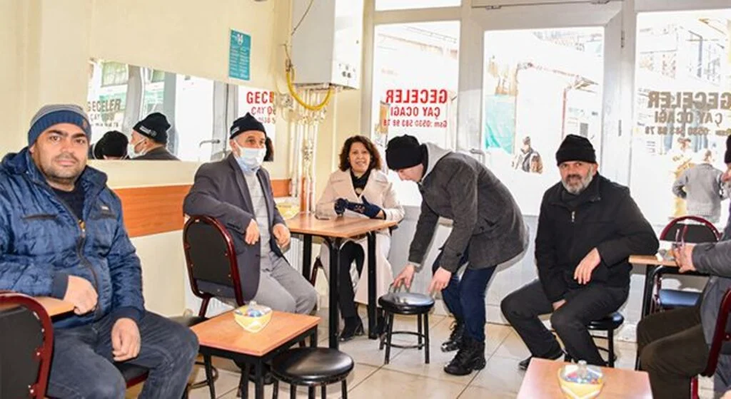 Ladik Belediye Başkanı Özel'den esnafa ziyaret