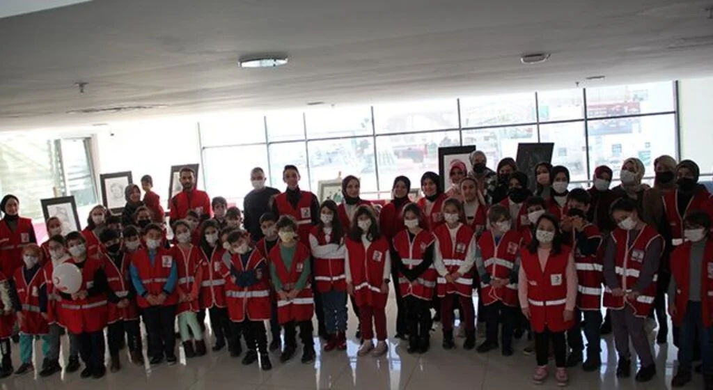 Öğrenciler lösemiye UMUT OLUYOR