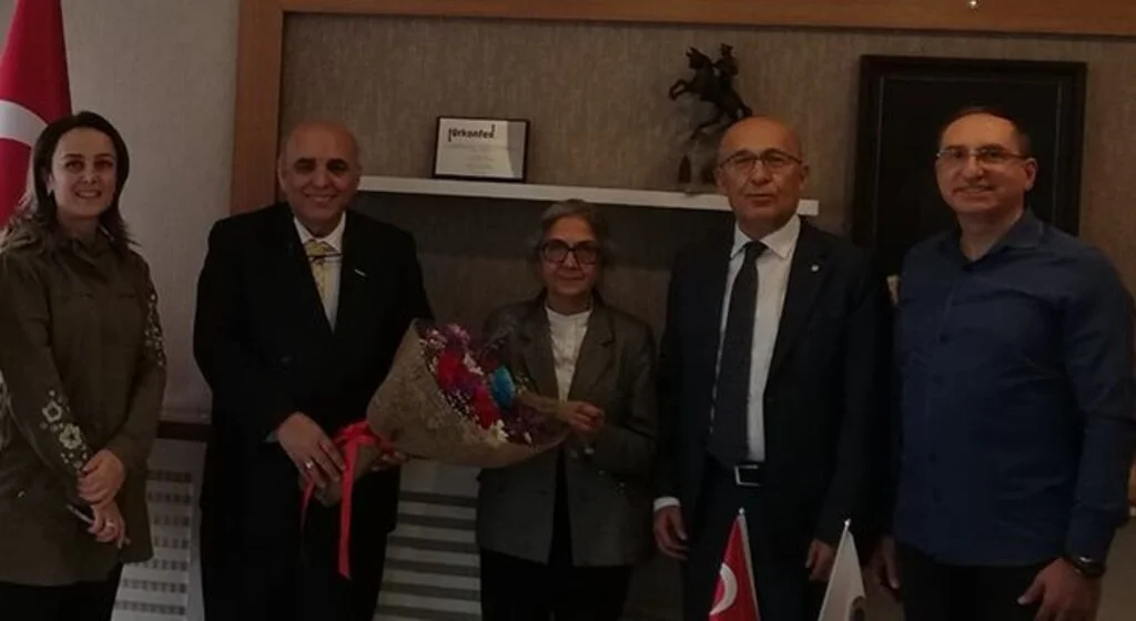 ORKASİFED'de bayrak değişimi