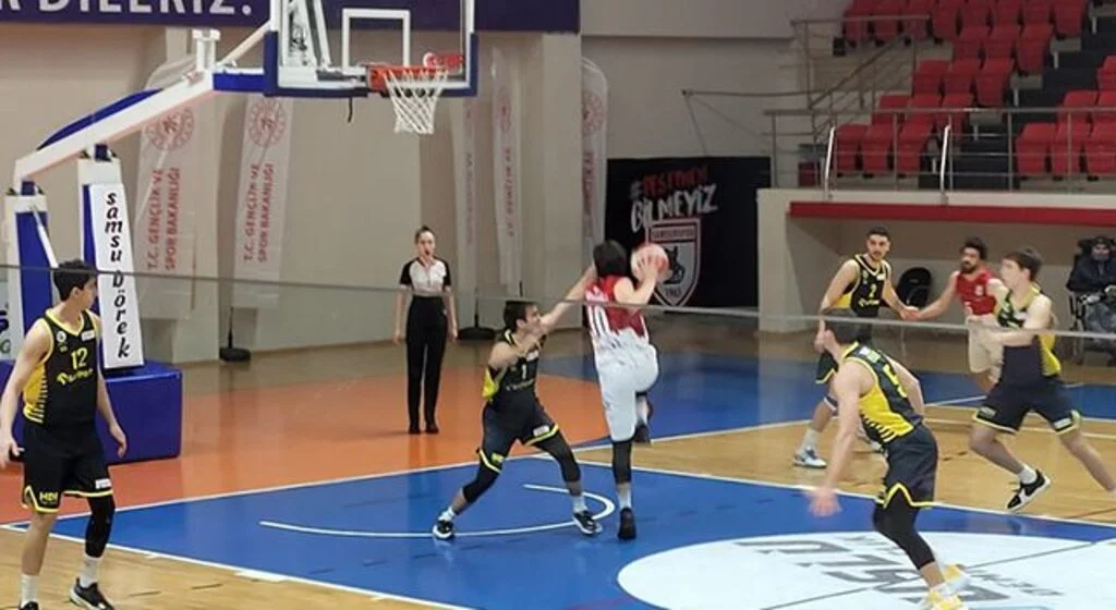 Samsun Basketbol Akademi: 72-Fenerbahçe Koleji: 97