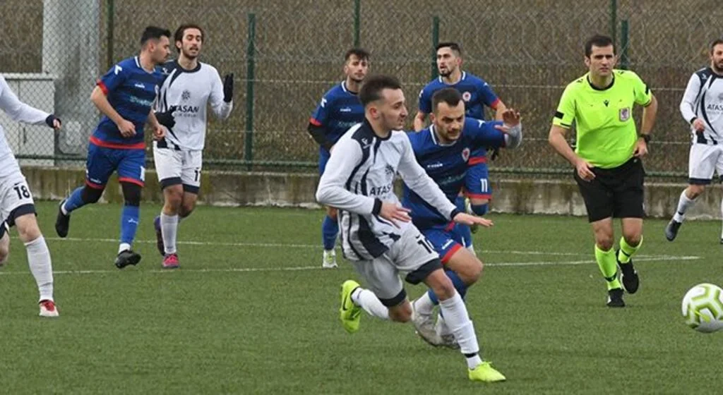 Samsun Süper Amatör Lig'de Lider Büyükşehir Belediyespor'un Bileği Bükülmüyor
