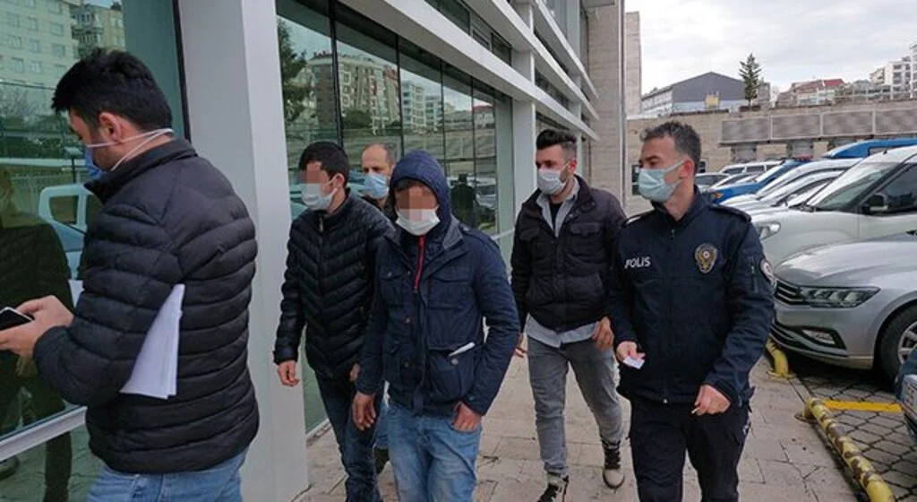 Samsun'da Belediyenin demir dubalarının çalınmasına 2 gözaltı