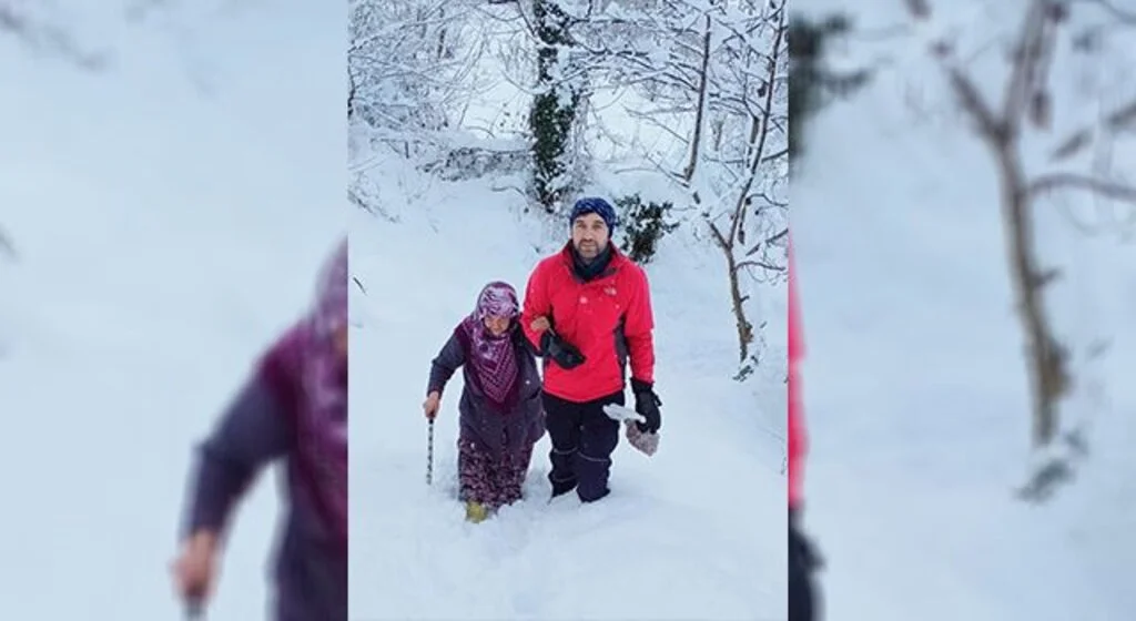 Samsun'da Karda mahsur kalan yaşlı kadının yardımına AFAD yetişti