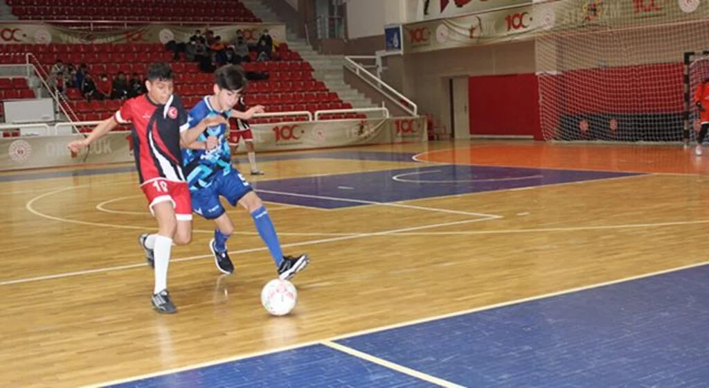 Samsun'da yıldızlar Futsal Sancılı Başladı