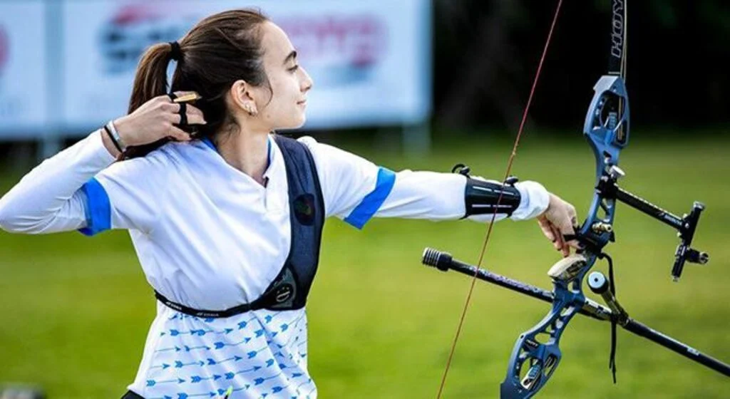 Samsunlu Defne Derebaşı ve Yunus Emre İspir Okçulukta Gururumuz Oldular