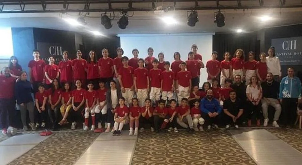 Samsunlu Sporcudan Eskrimde Büyük Başarı