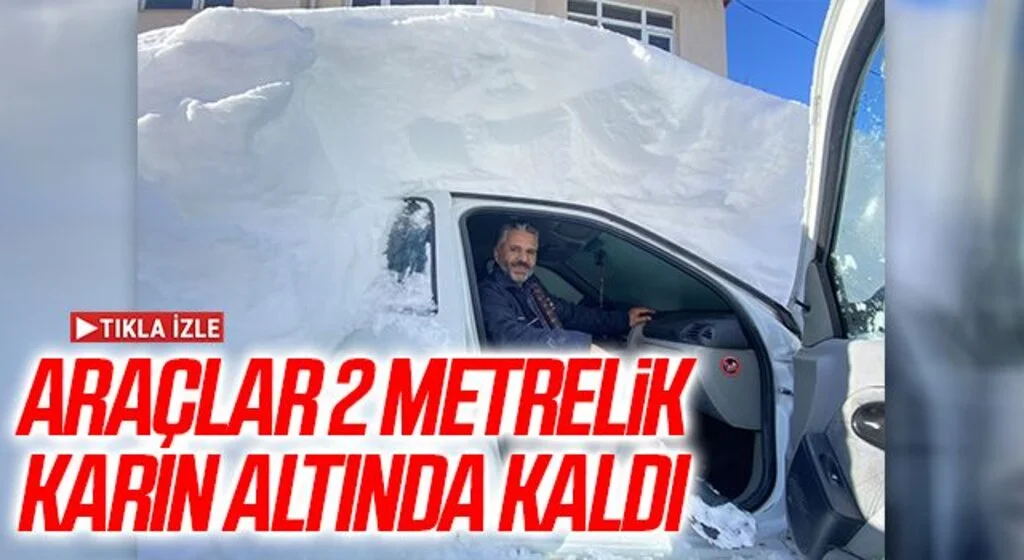 Samsun'un Ladik ilçesinde araçlar 2 metrelik karın altında kaldı