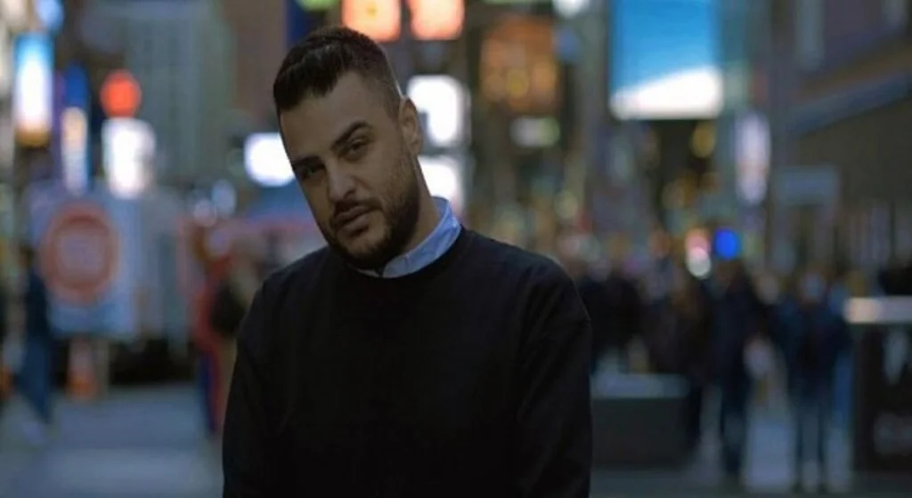 Sezen Aksu Şarkısı Samy Ertan Sesinden New York Sokaklarında Yankılandı!