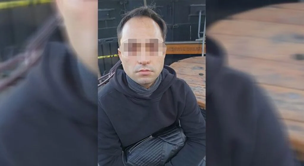 Türkiye'de kaçak yolla kalan Afgan uyruklu şahıs yolcu otobüsünde yakalandı